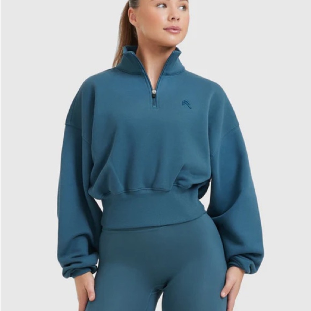 Oner Lake Blue Crop Sweatshirt